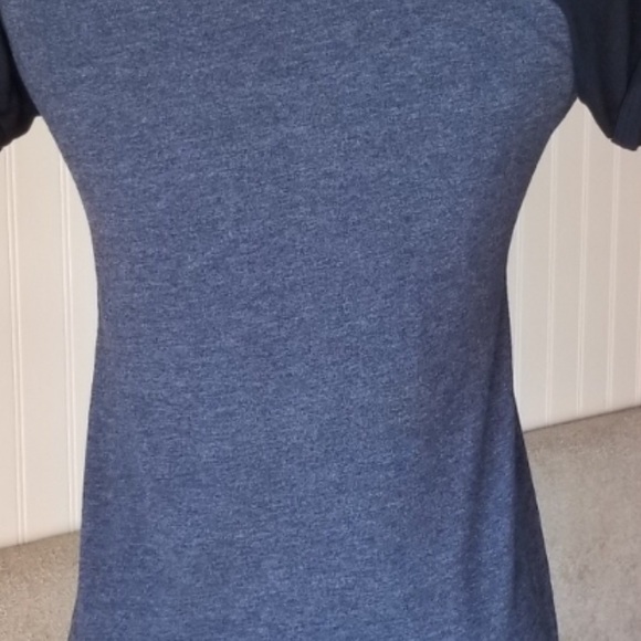 Shirt - Picture 2 of 4